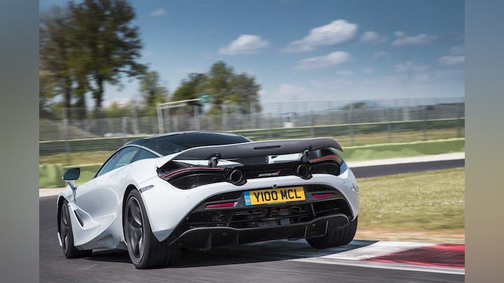 02 ماكلارين 720S 2023 McLaren 720S 1