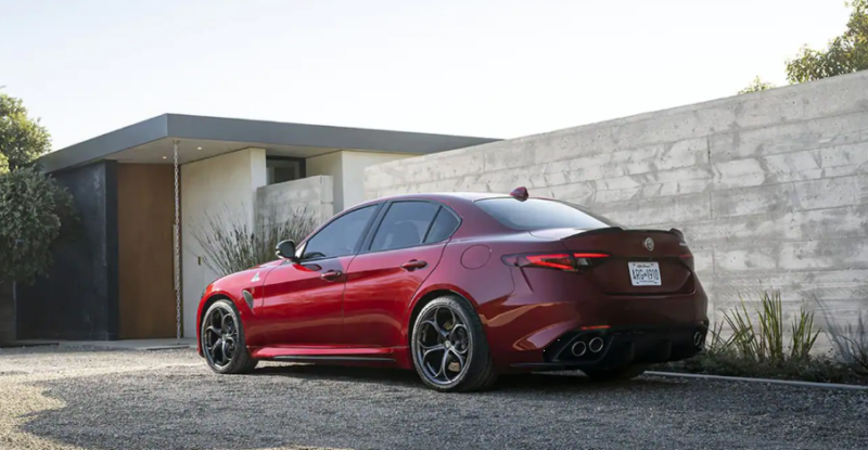04 ألفا روميو جوليا Alfa Romeo Giulia 2023