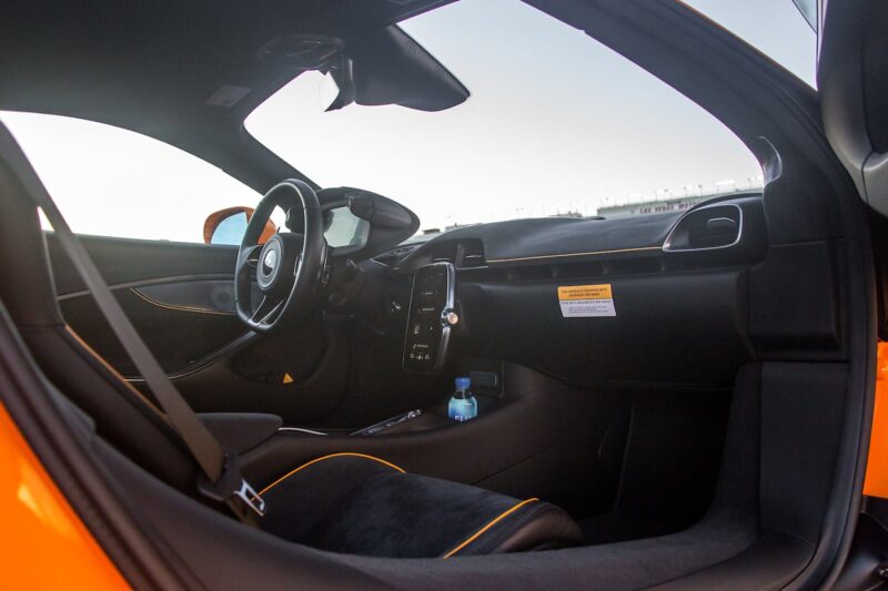 ماكلارين أرتورا 2023 McLaren Artura