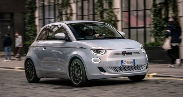 2021 Fiat 500 سيارات أوروبية ستفلسك بمصاريف الصيانة والإصلاح