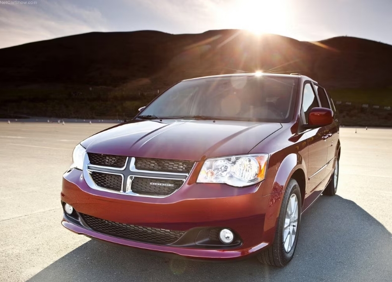Dodge Grand Caravan سيارات أمريكية ستفلسك بمصاريف الإصلاح والصيانة