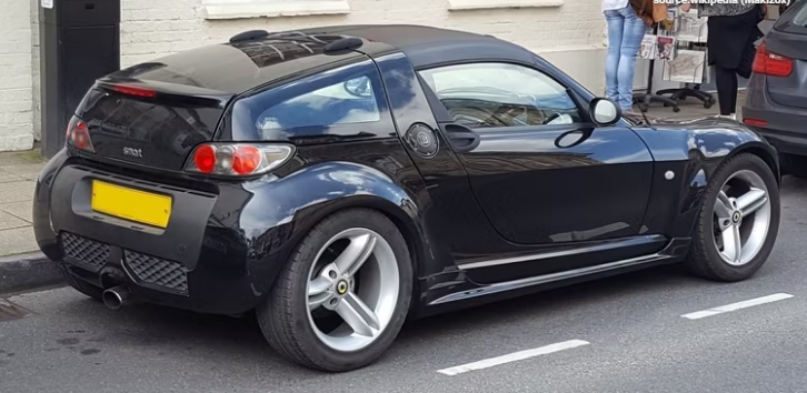 Smart Roadster Coupe Brabus سيارات رياضية ألمانية ستفلسك بفواتير الصيانة والإصلاح 0