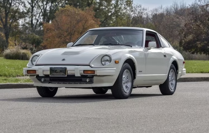 1975 1978 Datsun 280Z أفضل السيارات الرياضية اليابانية