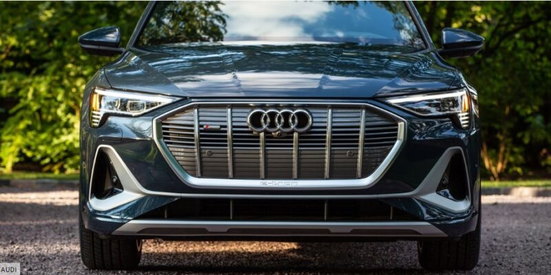 Audi E tron Sportback أفضل سيارات الدفع الرباعي الكوبيه