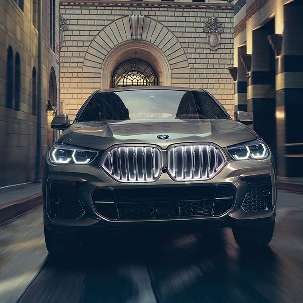 BMW MY23 X6 Overview Performance 02 Tablet أفضل سيارات الدفع الرباعي الكوبيه