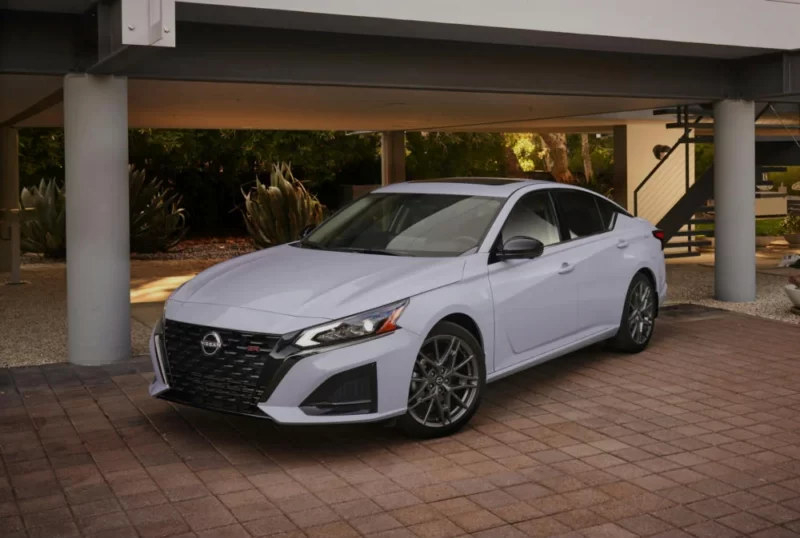 Altima model 2023.