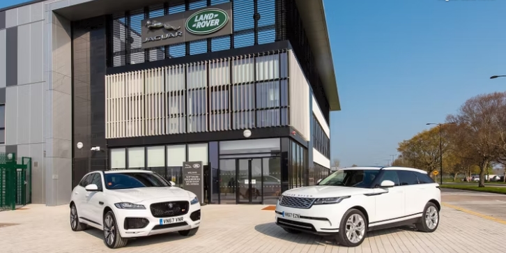 04 جاكوار ولاند روفرJaguar Land Rover