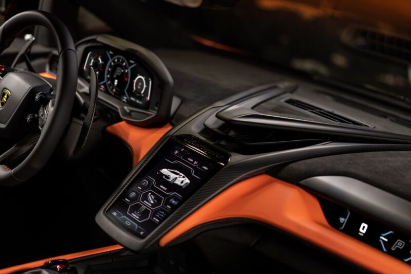 08 لامبورجيني ريفويلتو Lamborghini Revuelto