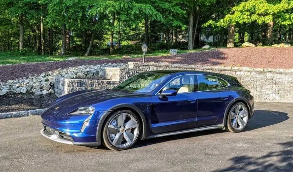 2021 Porsche Taycan Turbo Cross Turismo