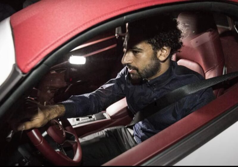 سيارة محمد صلاح
