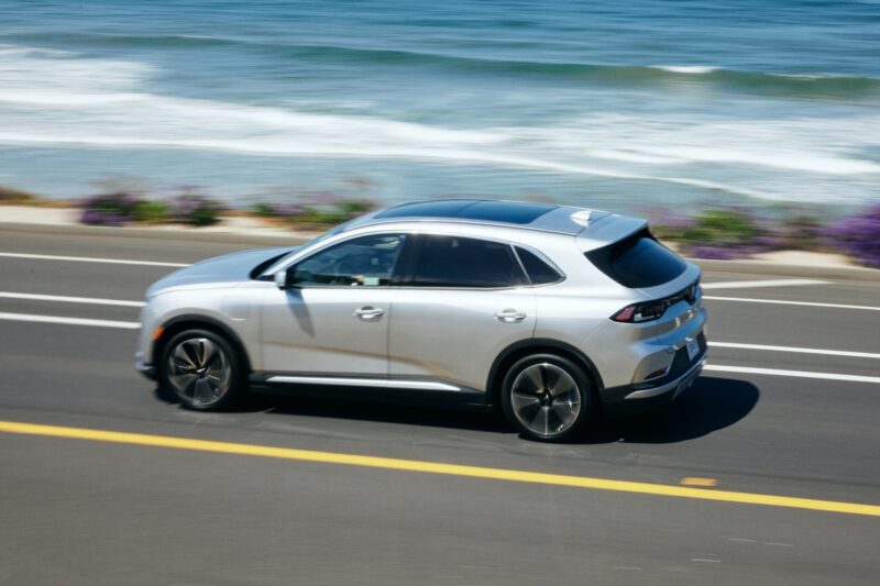 تقييم شامل 2023 VinFast VF8 City Edition مميزات وعيوب ومواصفات وأسعار 22 014 فينفاست VF8 سيتي إيديشن 2023 VinFast VF8 City Edition