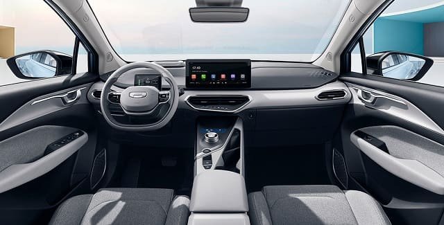 تقييم شامل 2023 Geely Geometry C عيوب ومميزات ومواصفات الهاتشباك الكهربائية الصينية الرائعة 35 015 Geely geometry C جيلي جيومتري سي 1