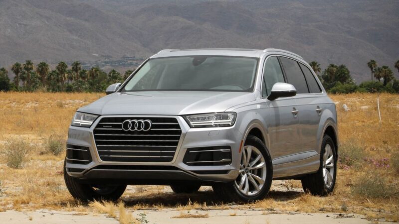 05 2017 Audi Q7 أفضل السيارات الأوتوماتيكية المستعملة