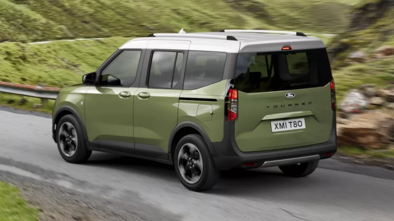 2023 Ford Tourneo Courier 4