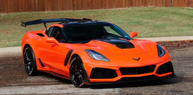 01 Chevrolet C7 Corvette ZR1 السيارات الرياضية الرائعة المميزة أعادت تعريف الأداء