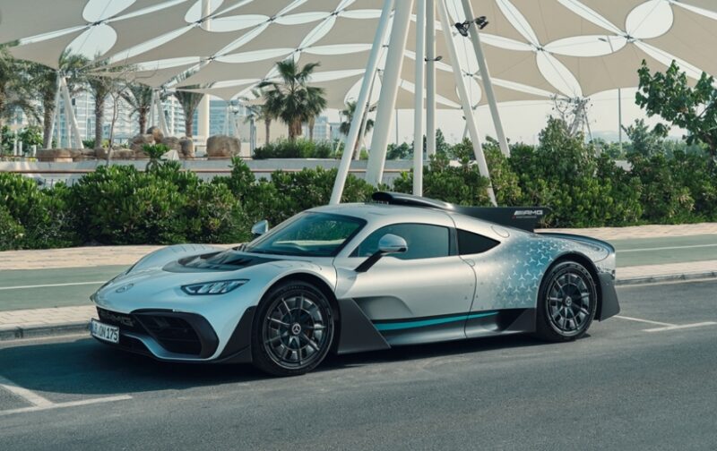 03 Mercedes AMG ONE سيارات خارقة احتضنت مجموعات نقل الحركة الهجينة والكهربائية
