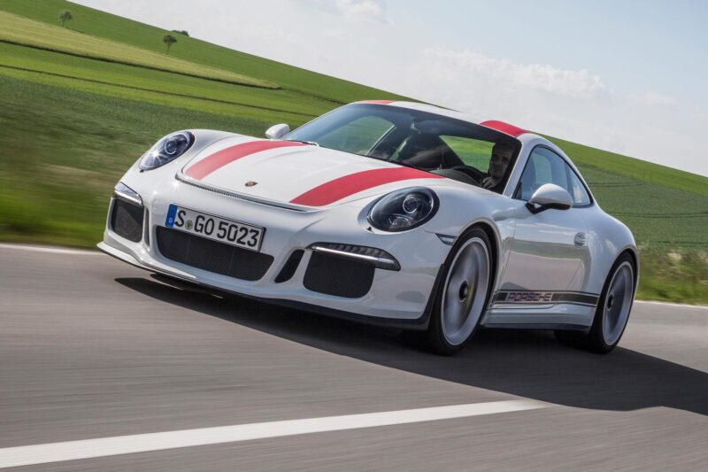 04 2016 Porsche 911 R السيارات الرياضية الرائعة المميزة أعادت تعريف الأداء