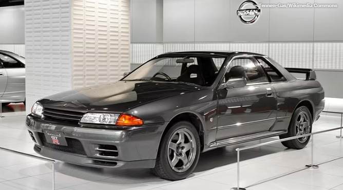 09 R32 Nissan Skyline GT R السيارات الرياضية الرائعة المميزة أعادت تعريف الأداء