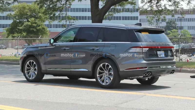 سيارة لينكولن افياتور Lincoln Aviator