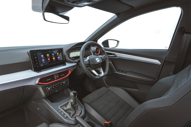 تقييم شامل سيات إيبيزا SEAT Ibiza 2023 عيوب ومميزات وأسعار السيارة الأسبانية الأكثر مبيعًا 19 SEAT Ibiza 3