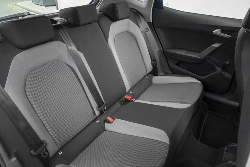 تقييم شامل سيات إيبيزا SEAT Ibiza 2023 عيوب ومميزات وأسعار السيارة الأسبانية الأكثر مبيعًا 18 seat ibiza 11