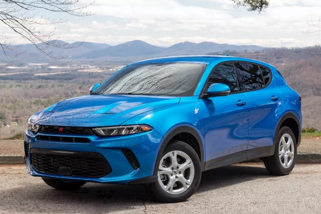 01 دودج هورنيت 2023 Dodge Hornet