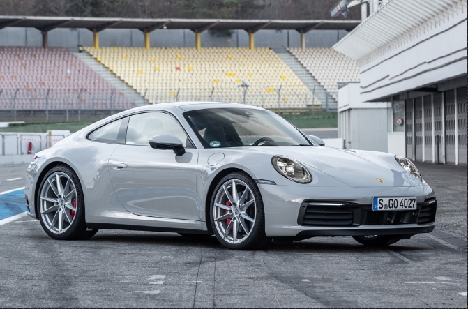 07 1990 Porsche 911 992 السيارات الخارقة الأقل موثوقية