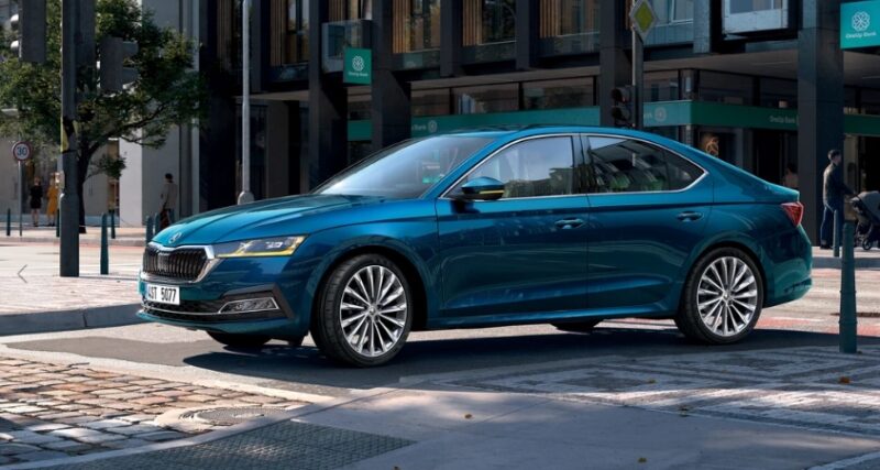 09 سكودا اوكتافيا 2023 Skoda Octavia