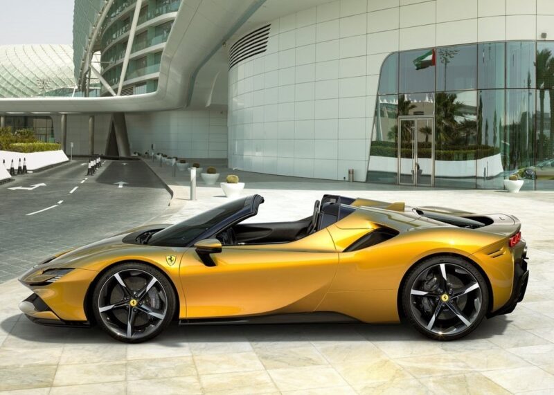 فيراري تطرح طراز SF90 XX Stradale الجديد ونسخة Spider بقوة 1030 حصان 4 SF90 XX Stradale