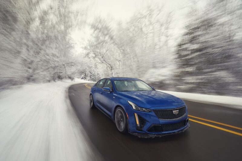 الجديدة كاديلاك CT5 V بلاك وينج 2024