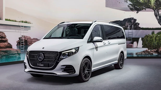 إطلاق مرسيدس V-Class موديل 2024 3 V Class