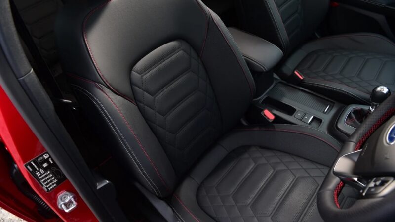 تقييم شامل فورد فوكس 2023 Ford Focus مميزات وعيوب وأسعار 18 015 فورد فوكس 2023 Ford Focus 1
