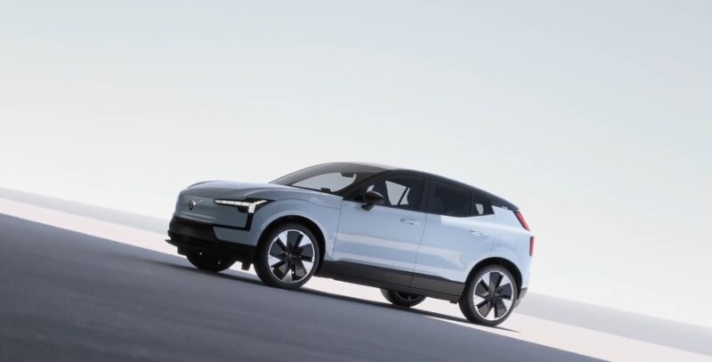 025 2024 Volvo EX30 دليلك إلى السيارات الجديدة