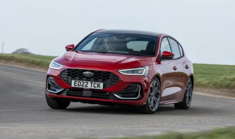 تقييم شامل فورد فوكس 2023 Ford Focus مميزات وعيوب وأسعار 34 04 فورد فوكس 2023 Ford Focus
