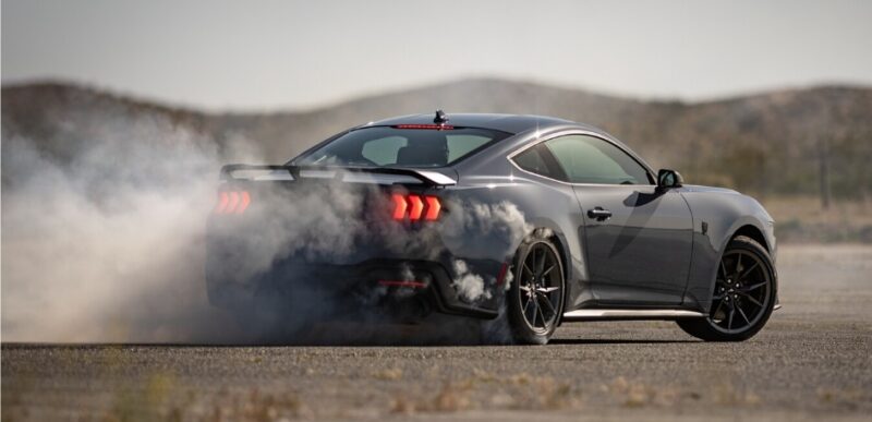 09 2024 Ford Mustang GT دليلك إلى السيارات الجديدة