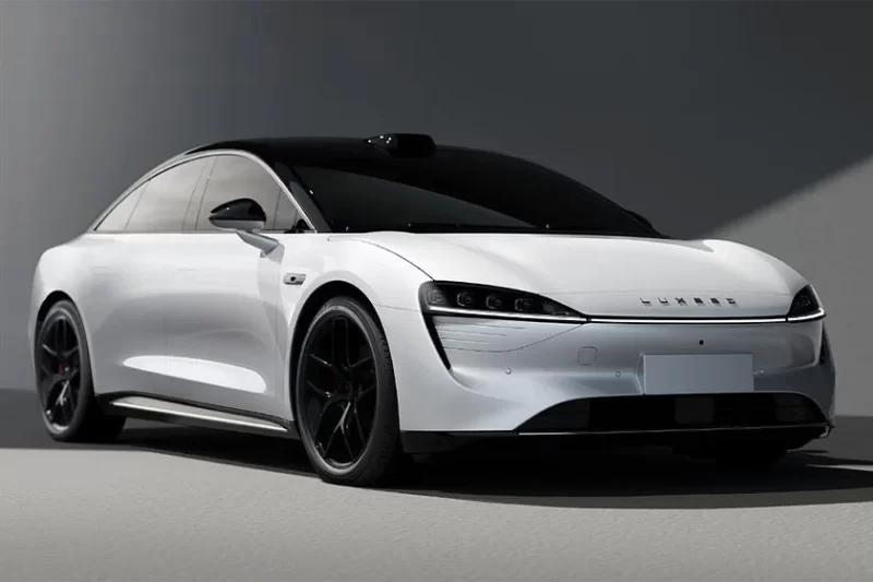 سيارة Luxeed S7