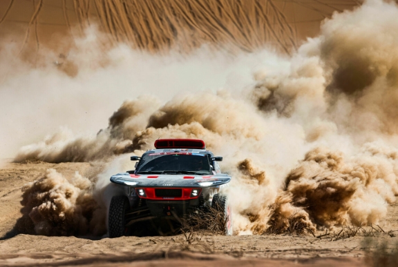 05 Audi RS Q e tron Becomes First Electric Car To Win The Dakar Rally