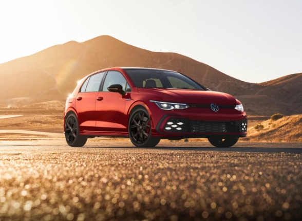 08 فولكس فاجن جولف 2024 Volkswagen Golf