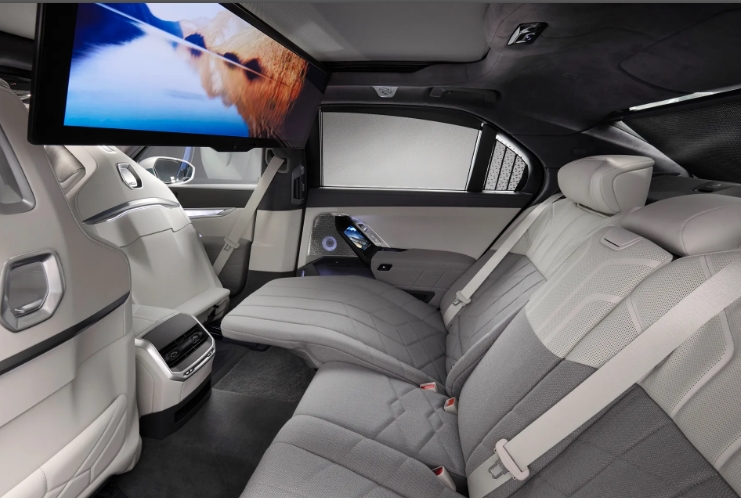 مسرح BMW لعلاج دوار الحركة 1