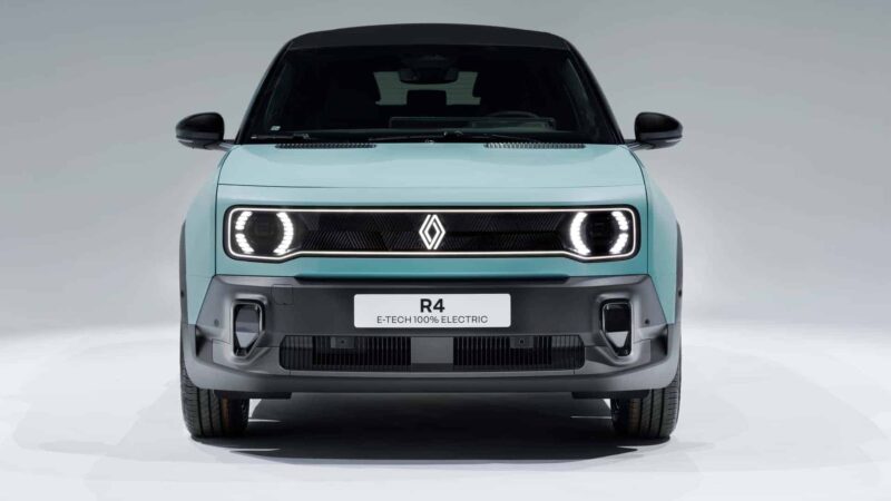 سيارة رينو 4