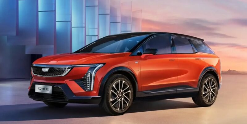 كاديلاك أوبتيك V 2026: المنافس الجديد لسيارات تسلا موديل واي بيرفورمانس